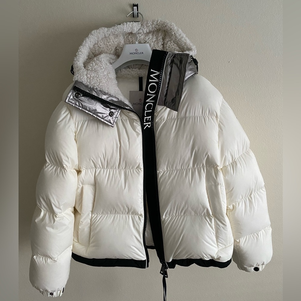 NEW Moncler puffer down jacket - Picture 2 of 15